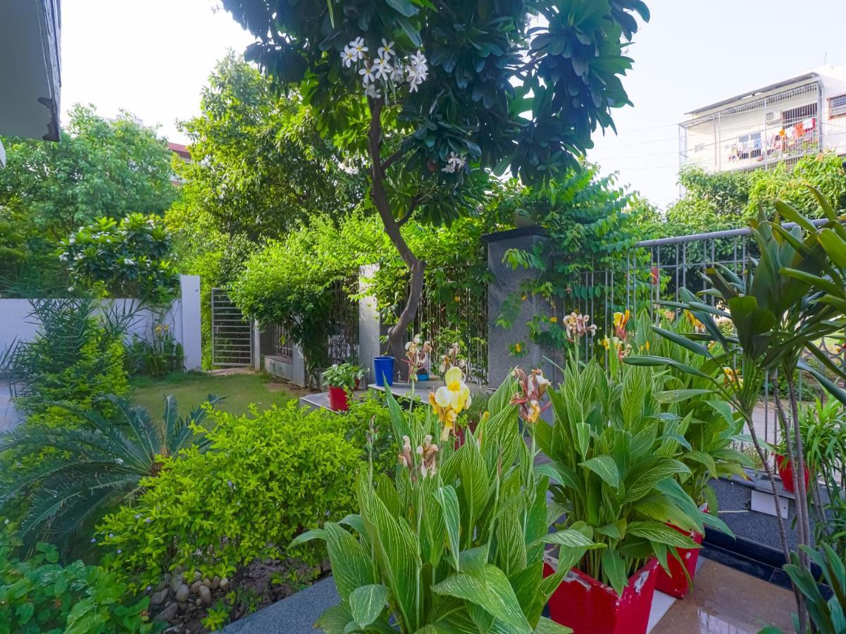 Hotel Dreamz Hospitality Gurgaon Exterior foto