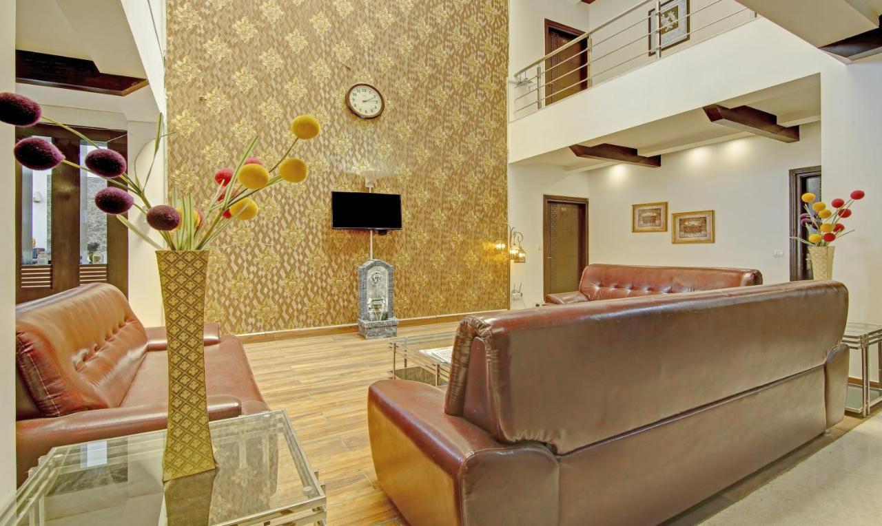 Hotel Dreamz Hospitality Gurgaon Exterior foto